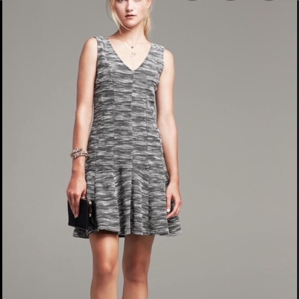 Banana Republic black and white dress